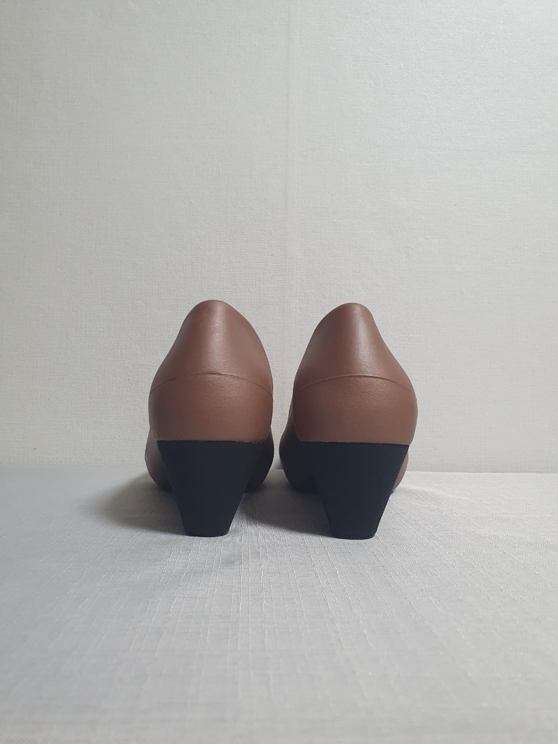크록스 지안나 힐 펌프스 브론즈 미들힐 캡토 250mm 상품이미지8