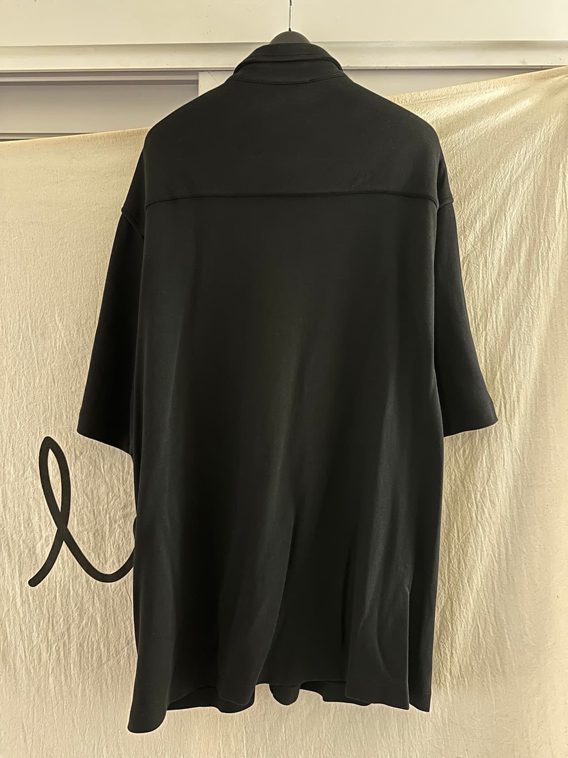 COS 블랙 반팔 셔츠 XL 상품이미지2