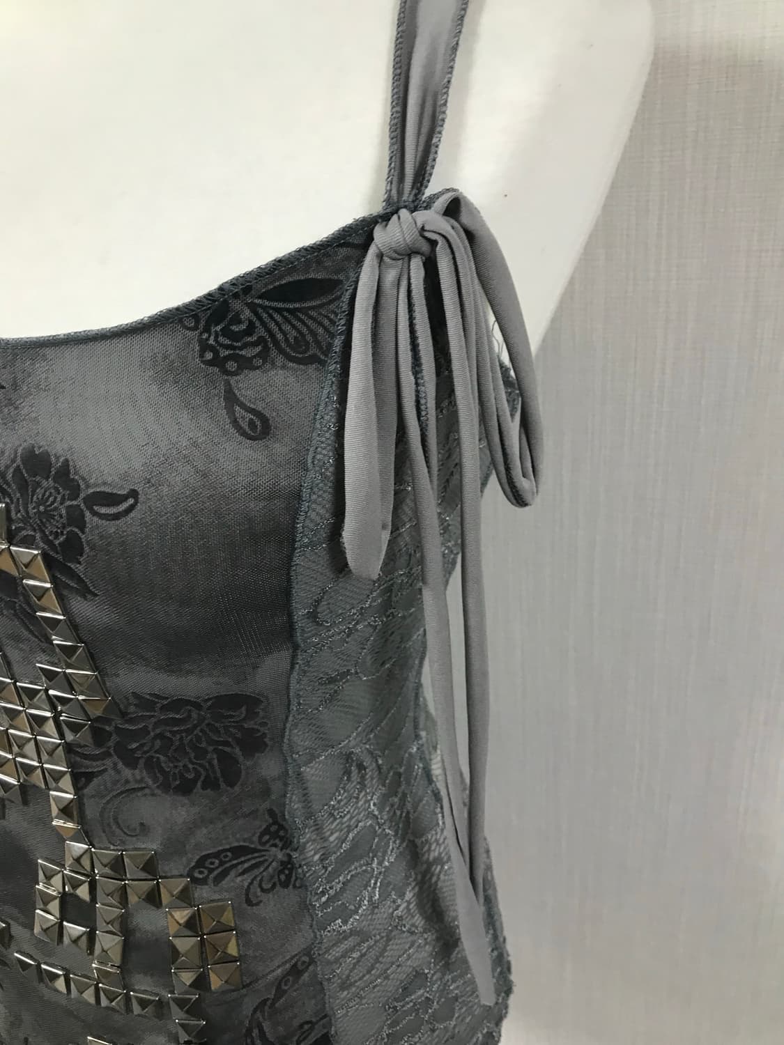 Studded Melody Sleeveless 상품이미지3