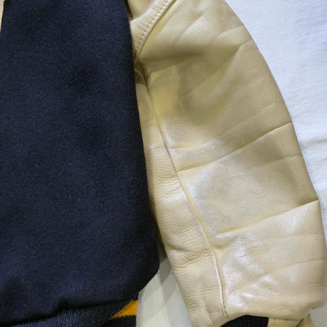 90s 골든베어 레더 울 바시티 자켓 상품이미지6