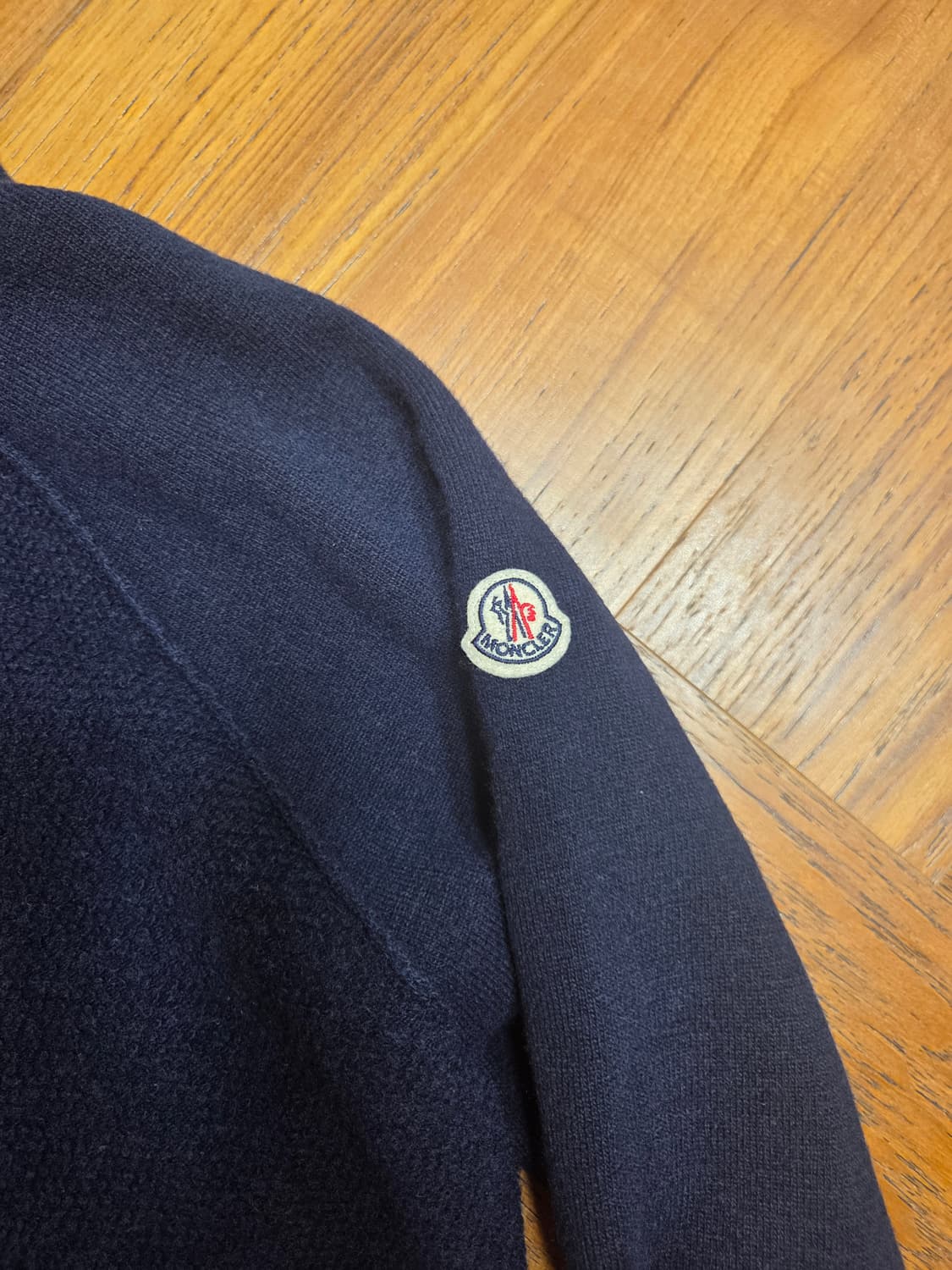 몽클레어 네이비/레드 패딩 니트 상품이미지4