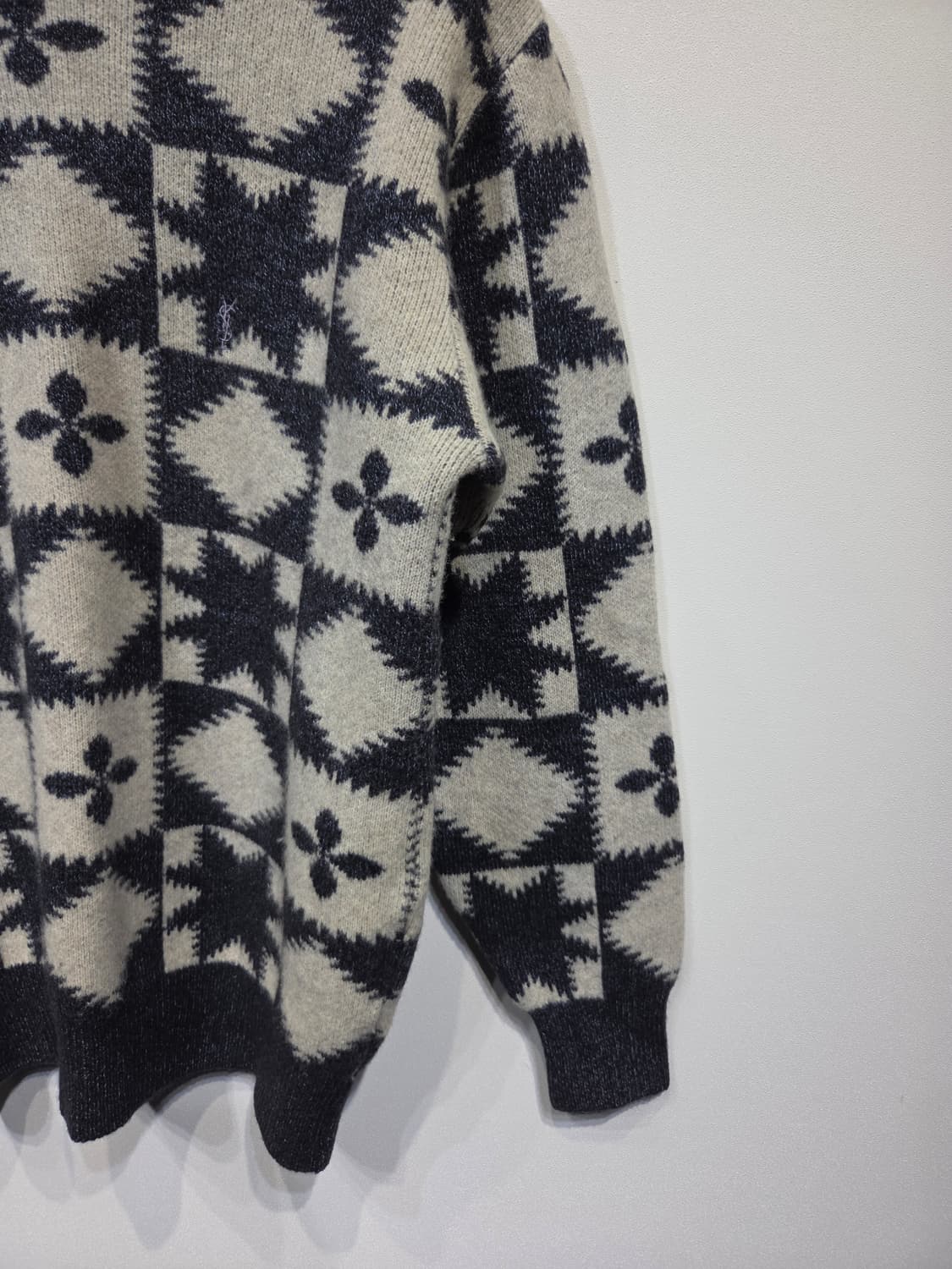 입생로랑(YSL) 퓨어옴므 빈티지 패턴 니트 상품이미지5