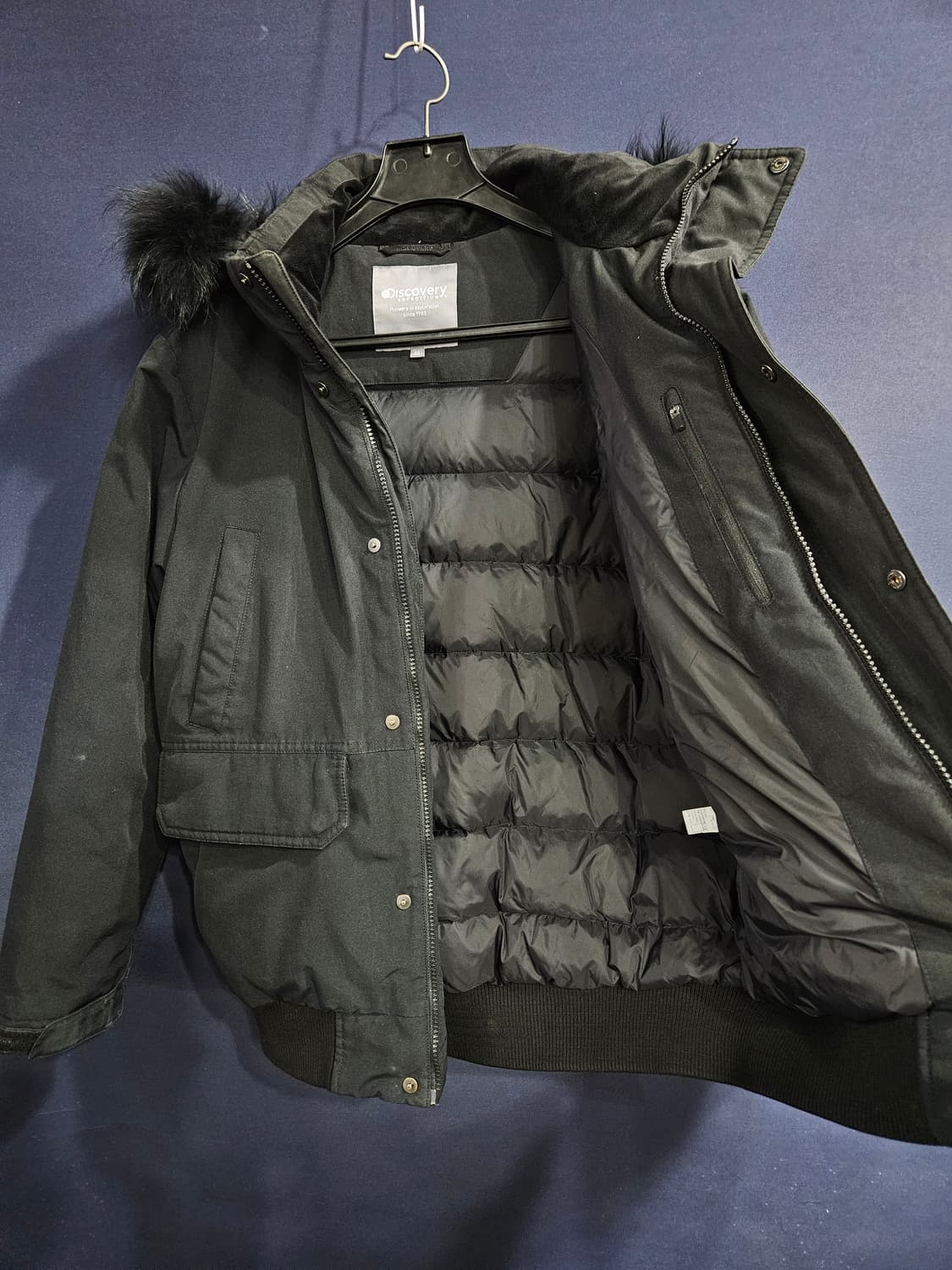 디스커버리 블랙컬러 남성 95~100 덕다운 숏패딩  상품이미지8