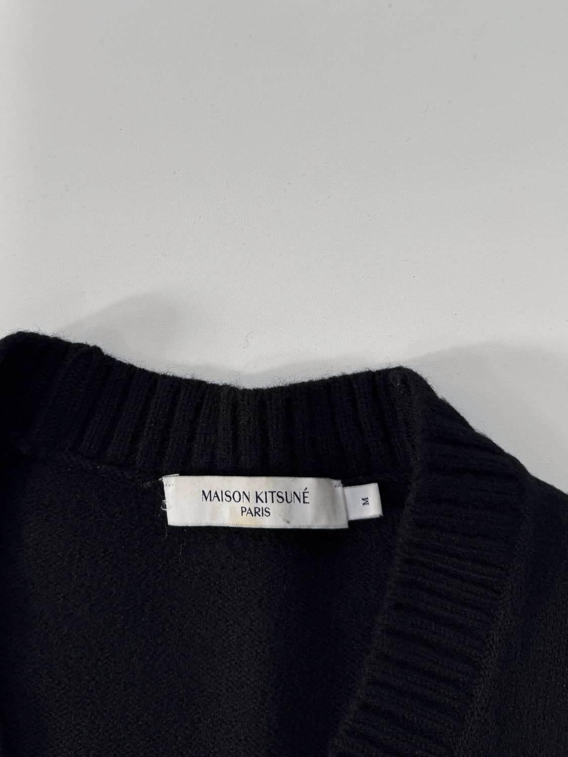 메종키츠네 루즈핏 베이비폭스로고 블랙 가디건 상품이미지5