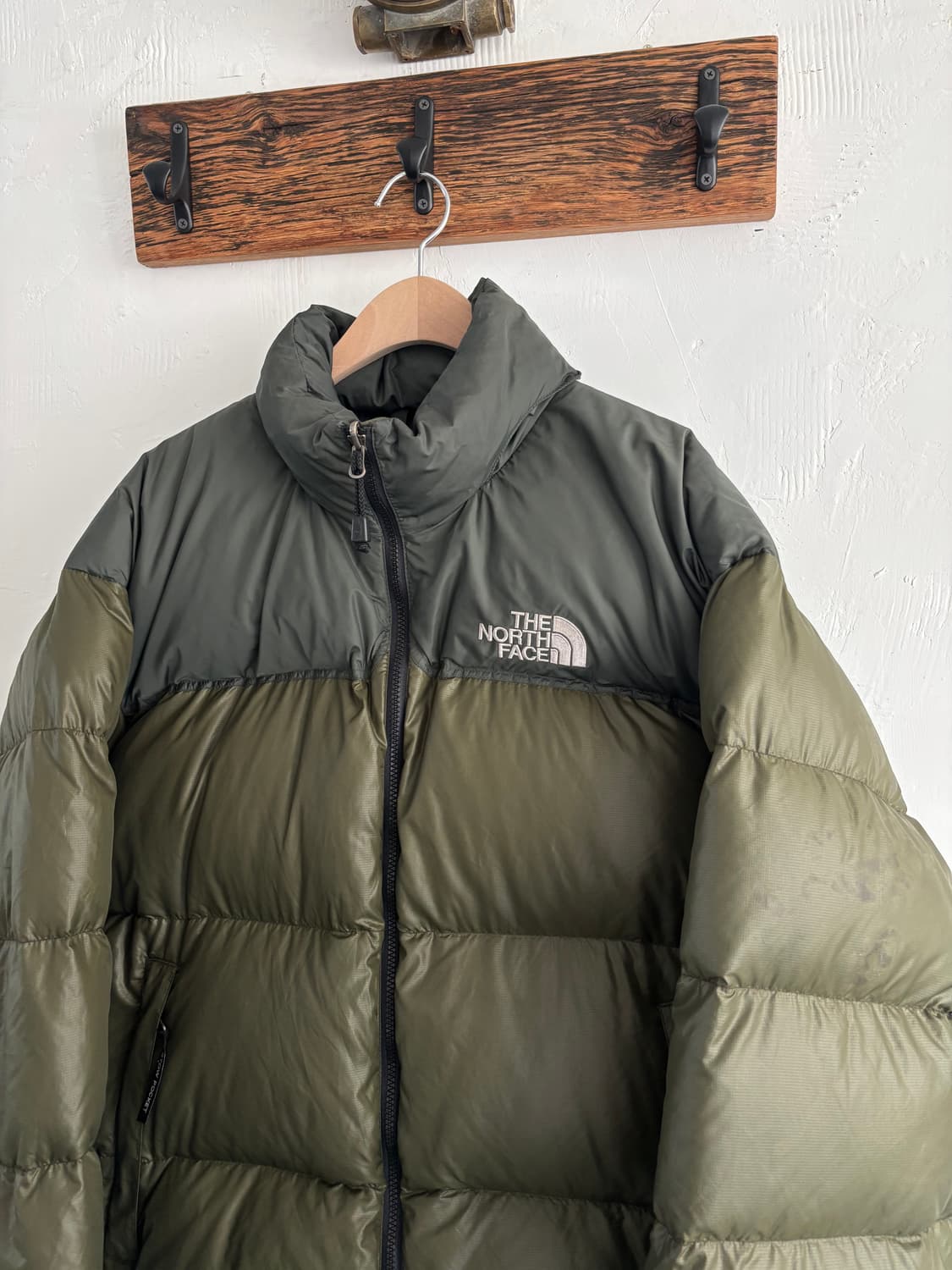 The North Face 노스페이스 카키컬러 눕시 다운자켓 상품이미지2