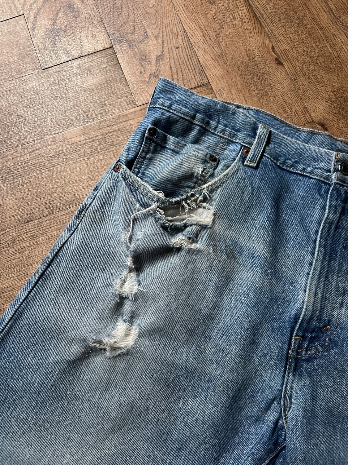 [38]리바이스 517 디스트로이드 플레어 데님 팬츠 상품이미지3