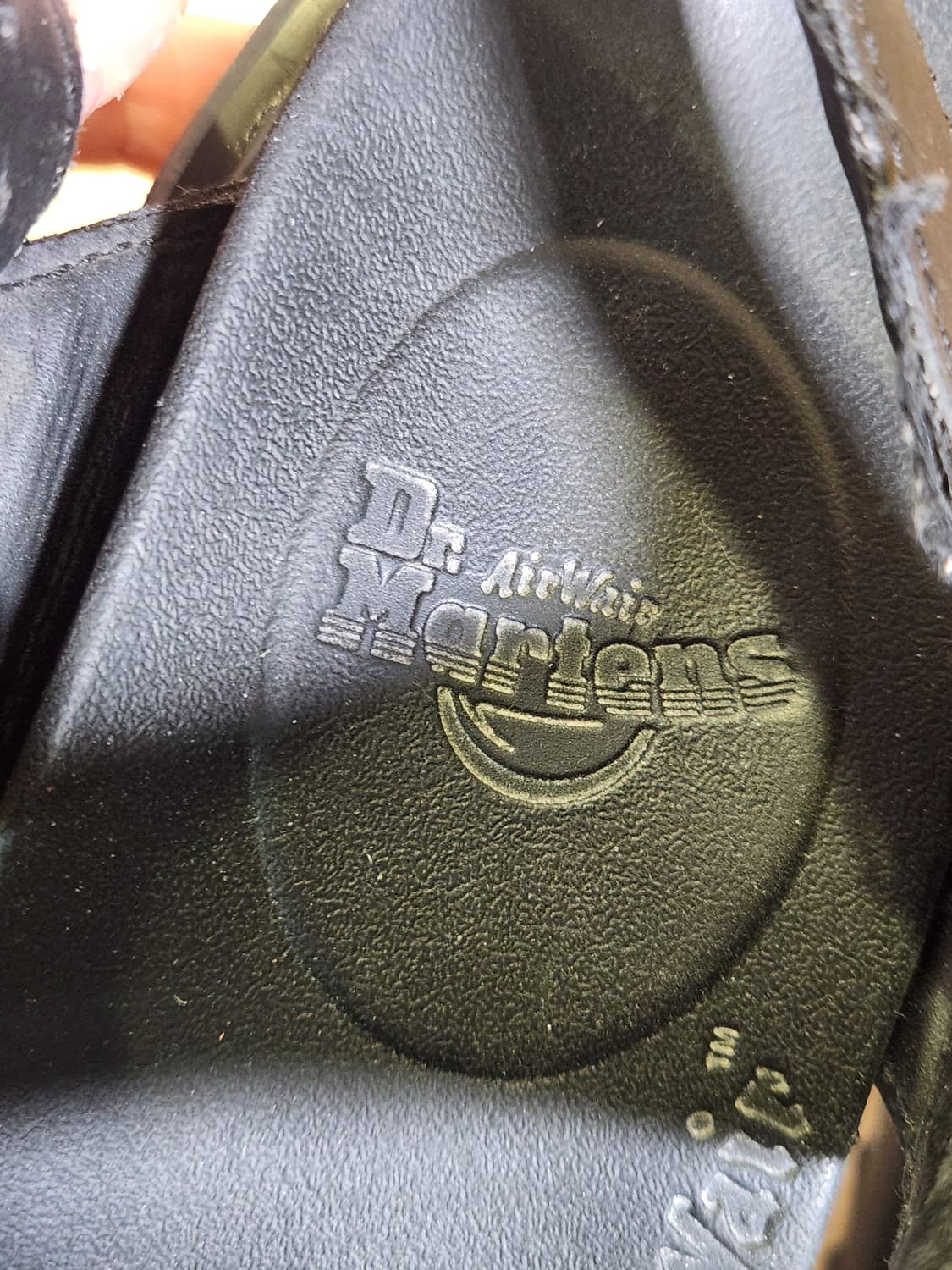 Dr. Martens VOSS 샌들 | 여름 스트릿 필수템 🖤

 상품이미지8