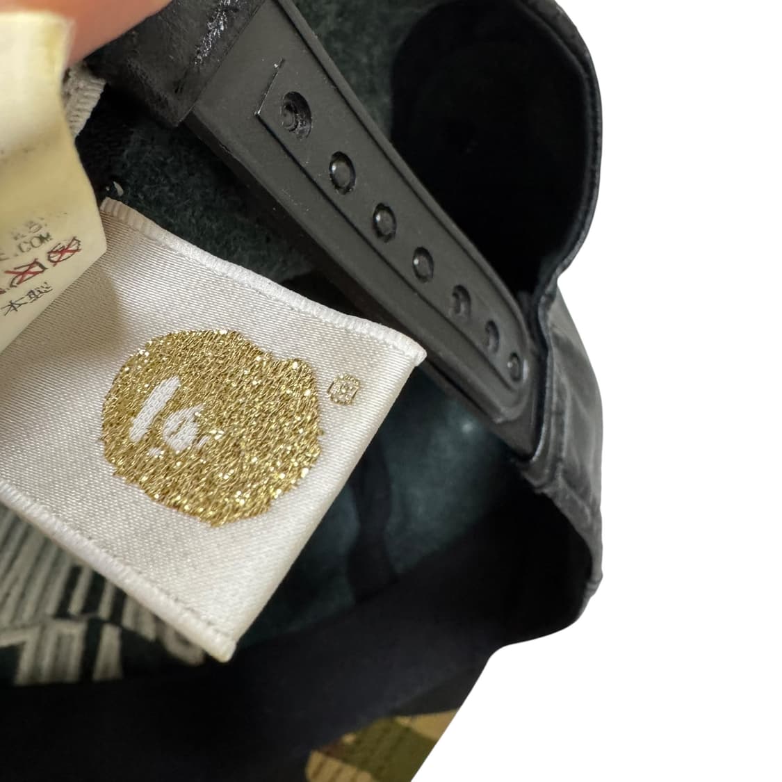 베이프(BAPE) 아치 로고 레더 볼캡 상품이미지7