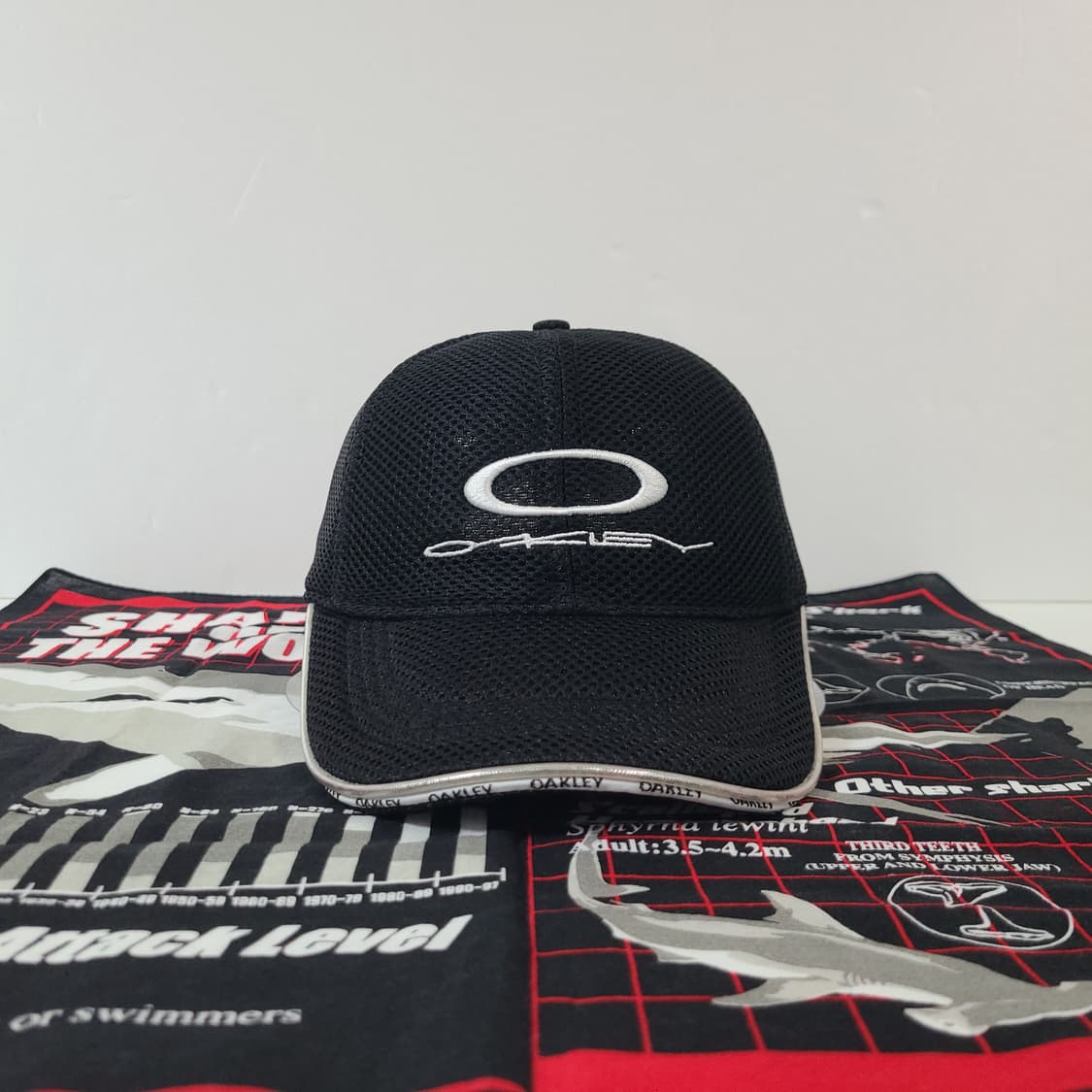 오클리 빈티지 자수 로고 블랙 메쉬 캡 모자 볼캡 상품이미지1