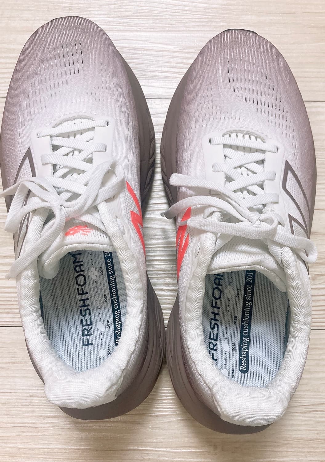 뉴발란스 프레시 폼 1080v14  ,245mm 상품이미지4