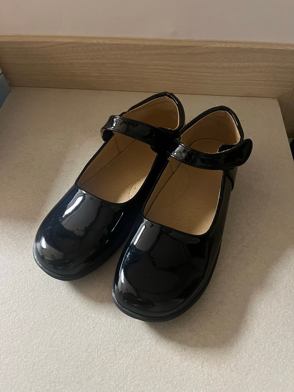 블랙 에나멜 메리제인 상품이미지1