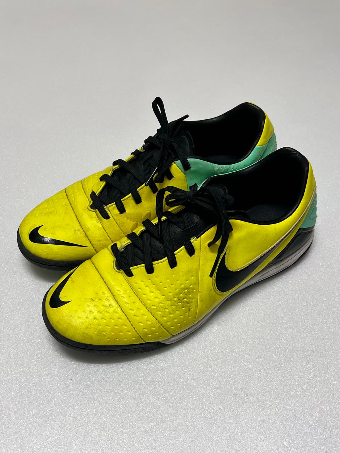 [260] 나이키 CTR360 리브레토3 TF 풋살화 상품이미지1