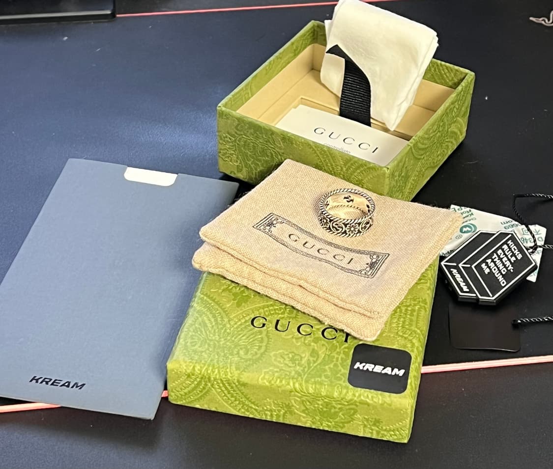 구찌 인터로킹 G 실버 링 실버 에이지드 피니쉬 (15호) 상품이미지2