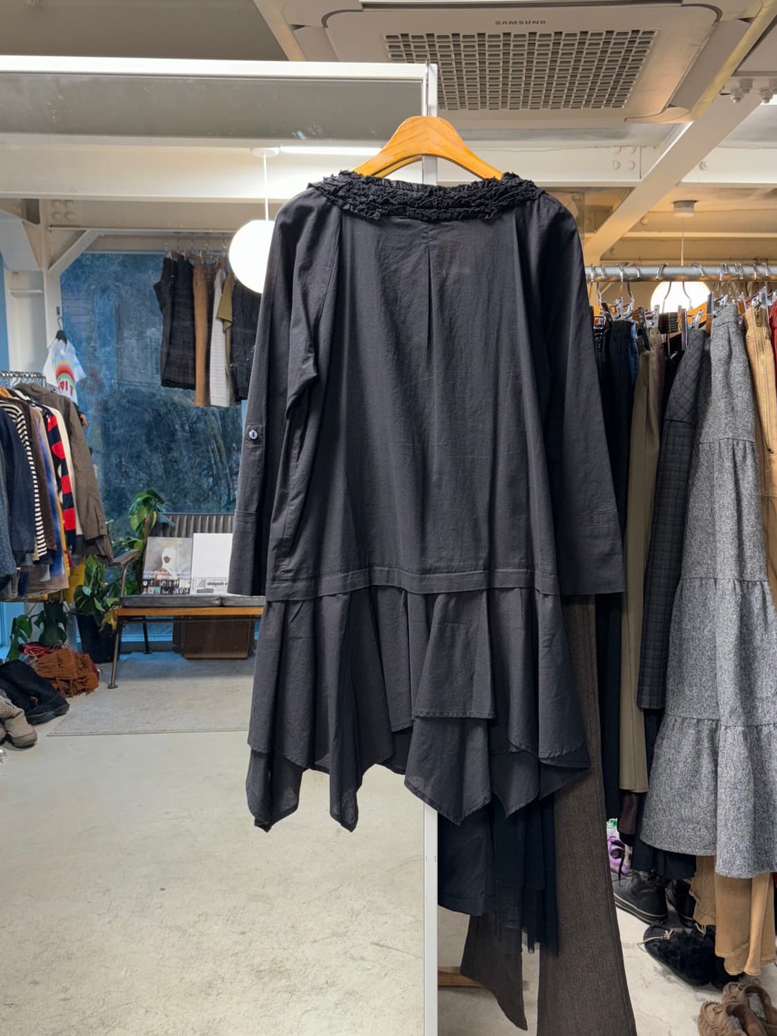 아츠로 타야마 프릴 블라우스 상품이미지2