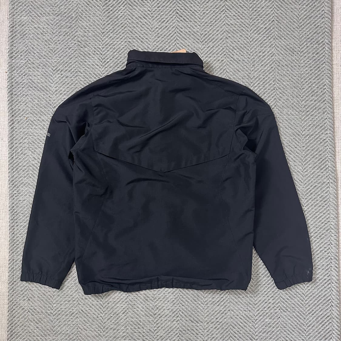 나이키 ACG 바람막이 상품이미지2
