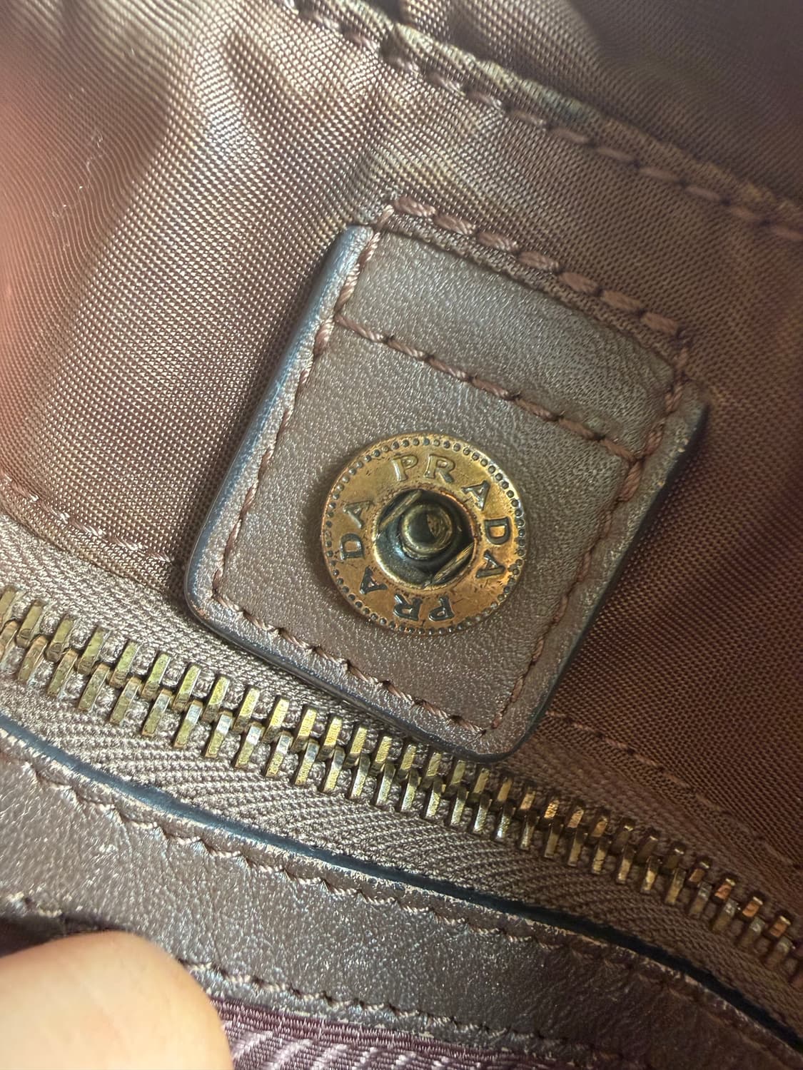 프라다 테수토 나일론 브라운 레더 트림 투웨이 핸드백, 숄더백 상품이미지10