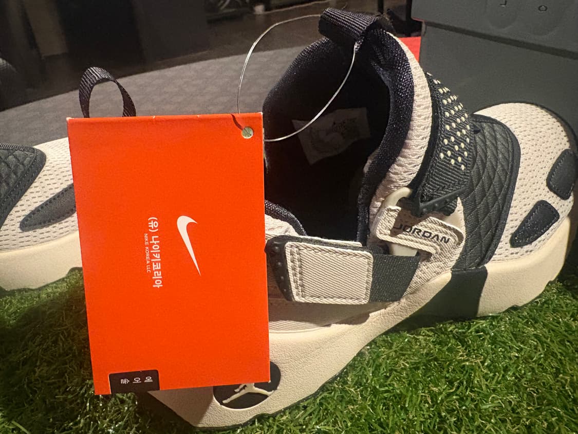 [새상품/250] 나이키 조던 트루너 상품이미지7