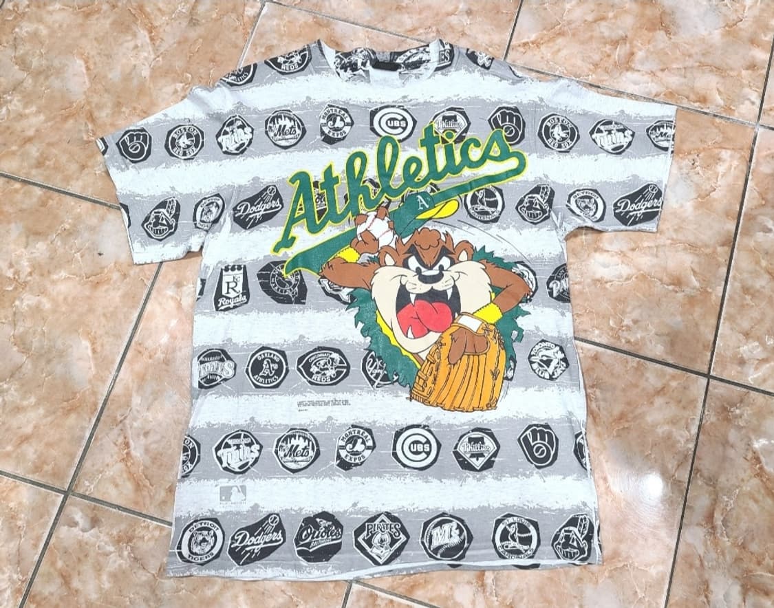 1992 루니툰즈 X MLB 오클랜드 애슬레틱스 빈티지티셔츠 상품이미지1