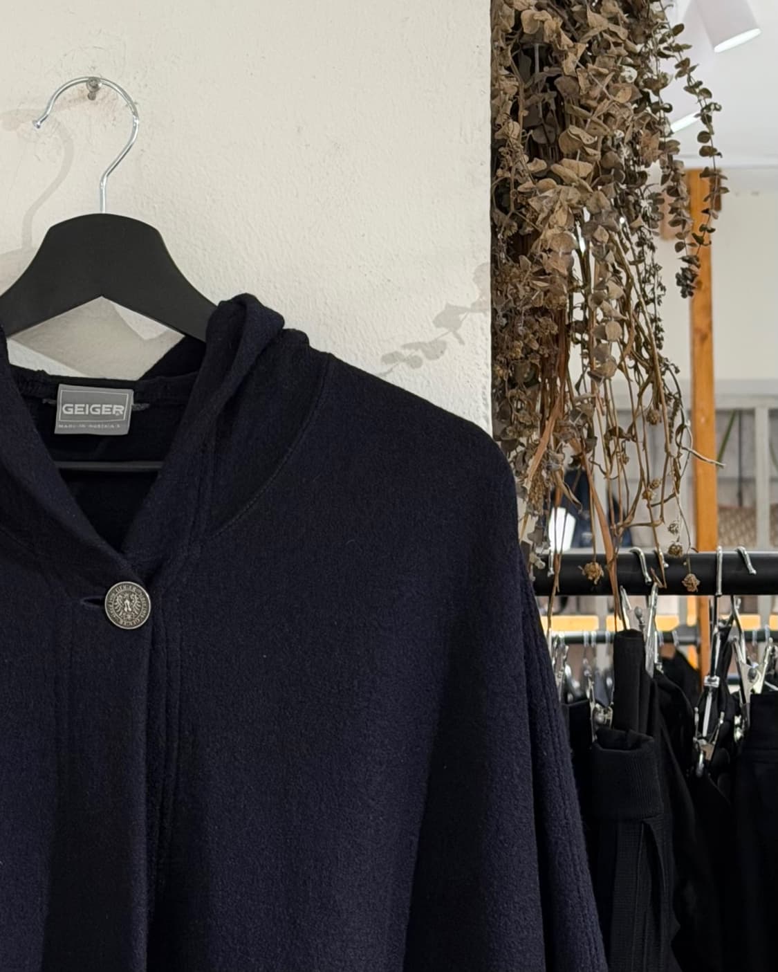 가이거 네이비 울 후드 케이프 상품이미지3