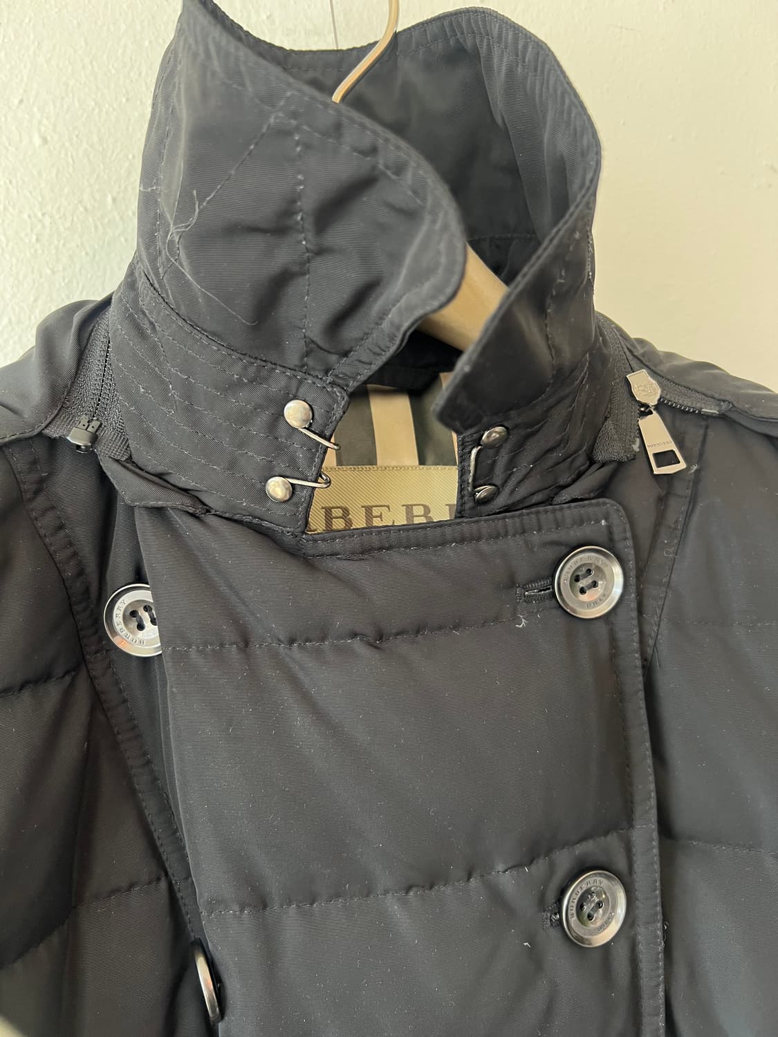 버버리 여성 블랙 트렌치패딩점퍼 다운패딩점퍼 상품이미지5