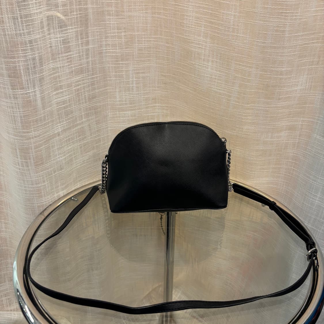 정품 마이클코어스 사피아노 크로스백     상품이미지4