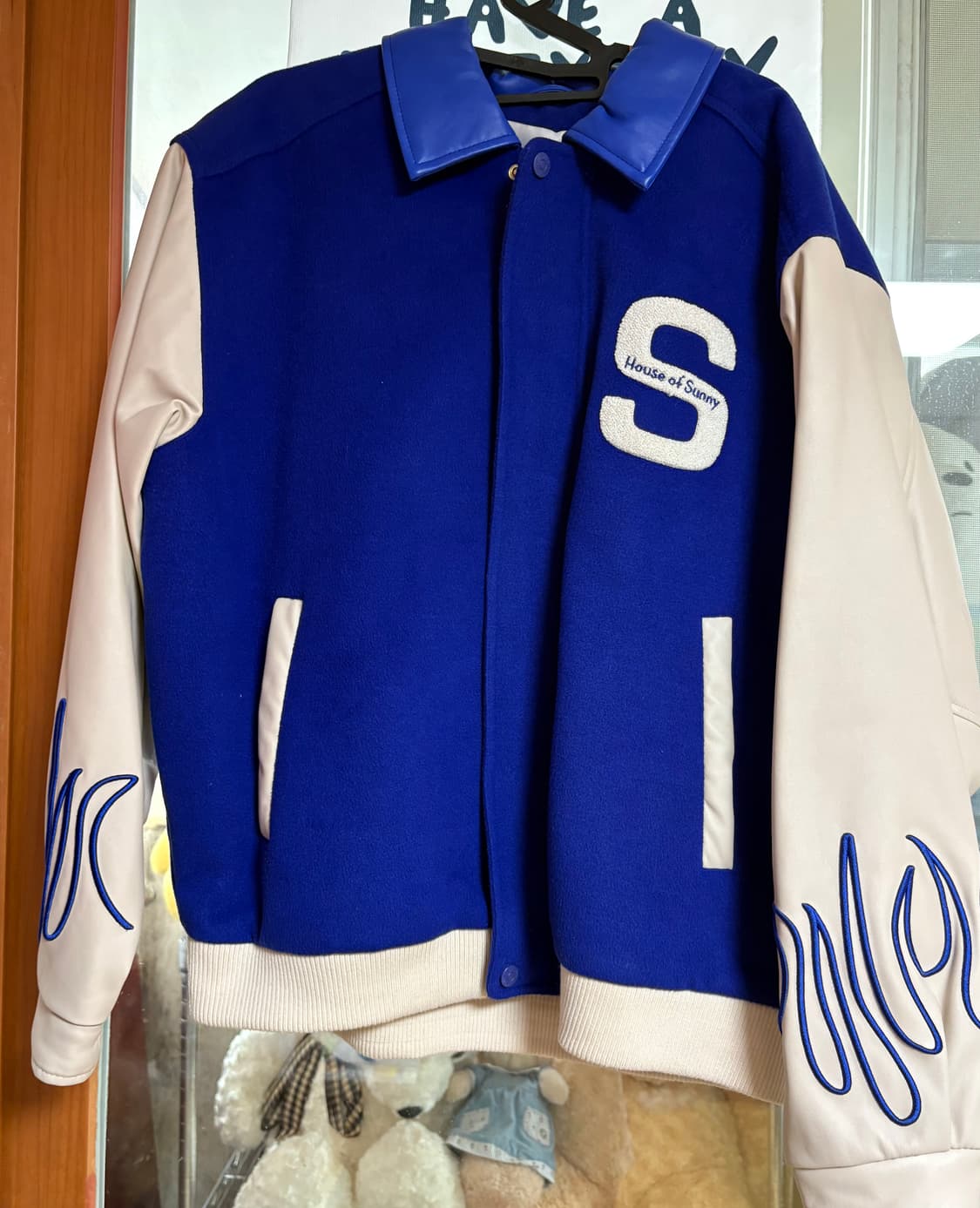 하우스오브써니 바시티자켓 판매합니다 상품이미지1