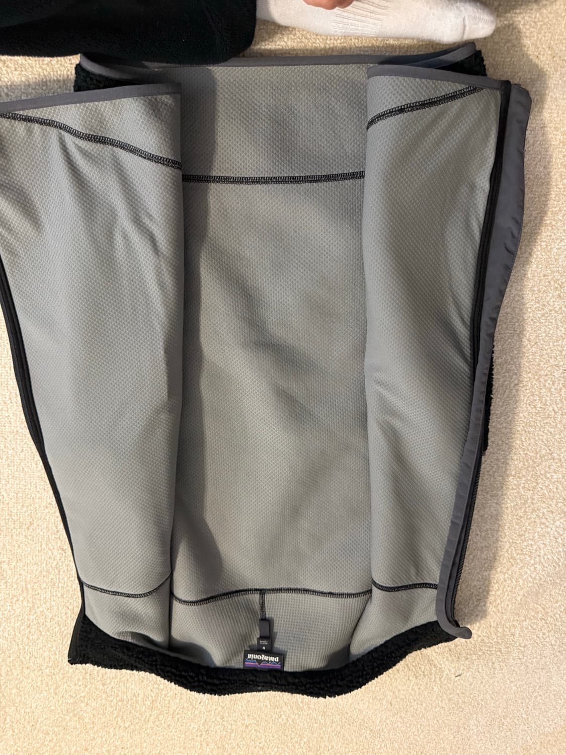 파타고니아 레트로X 베스트 블랙 상품이미지5