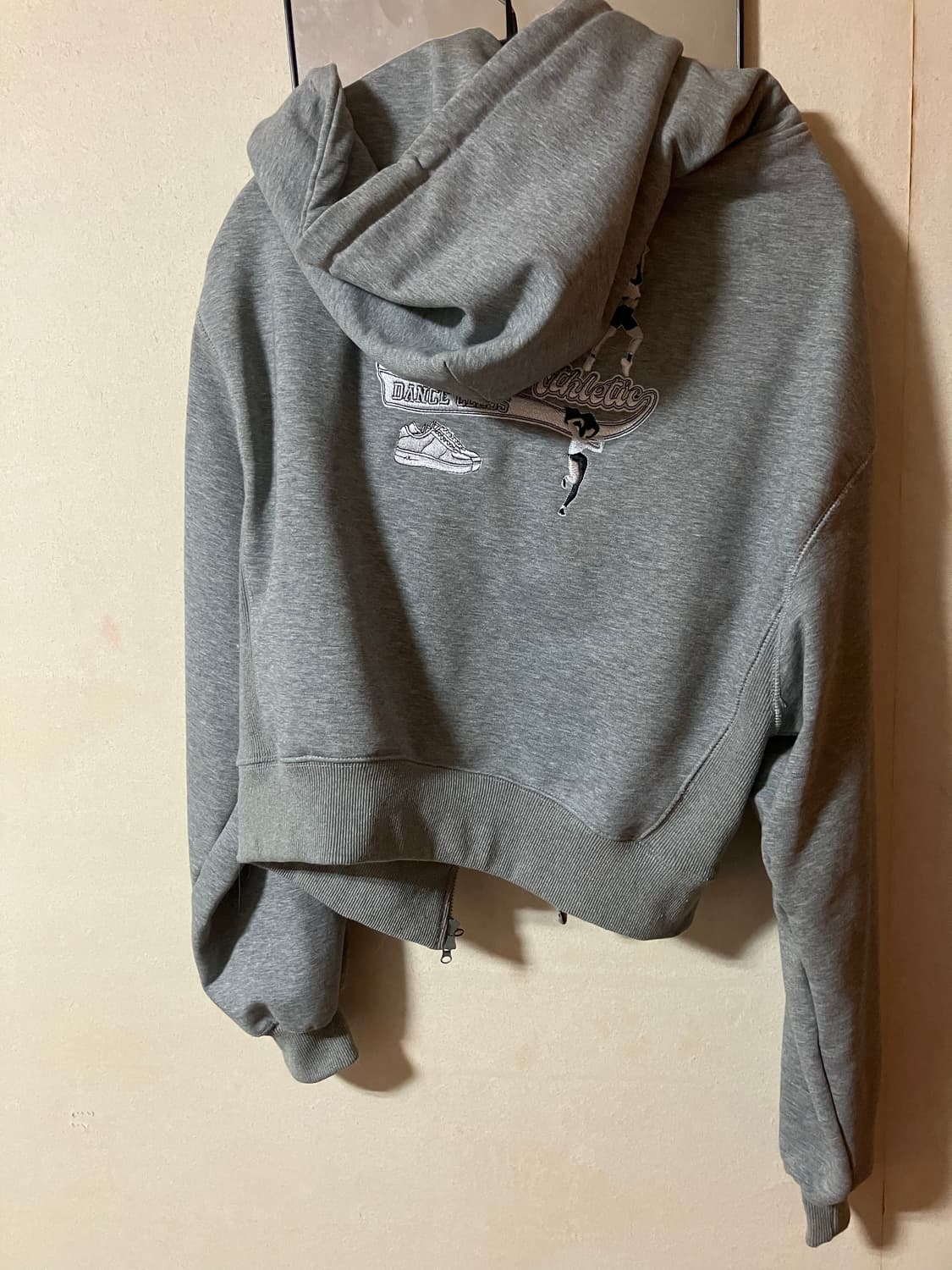 배드블러드 크롭 그레이 후드집업 스몰 상품이미지2