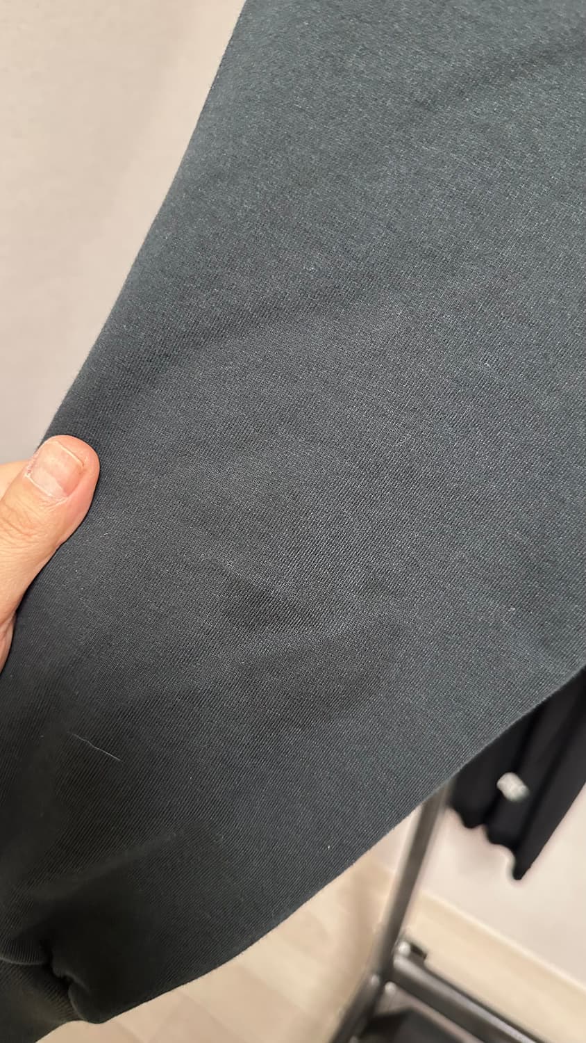 정품 발렌시아가 심슨 20주년 콜라보 크랙 후드티 판매합니다 상품이미지9