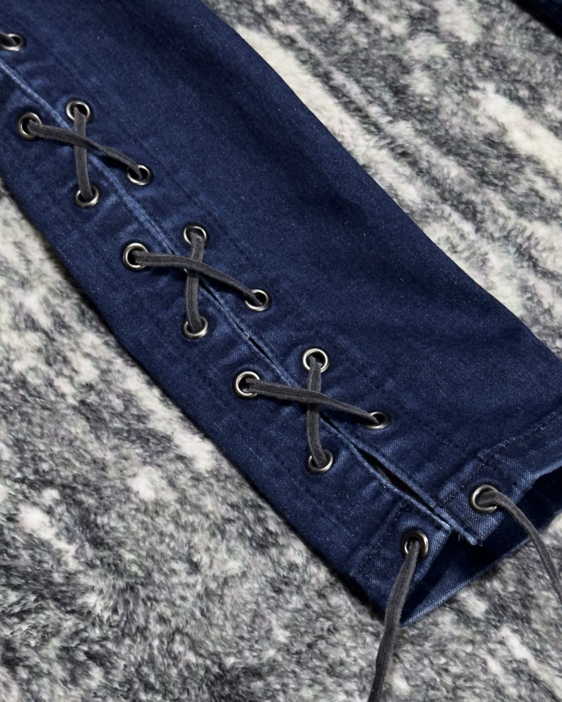 {EMODA} Side Lace-Up Skinny Jeans 상품이미지8