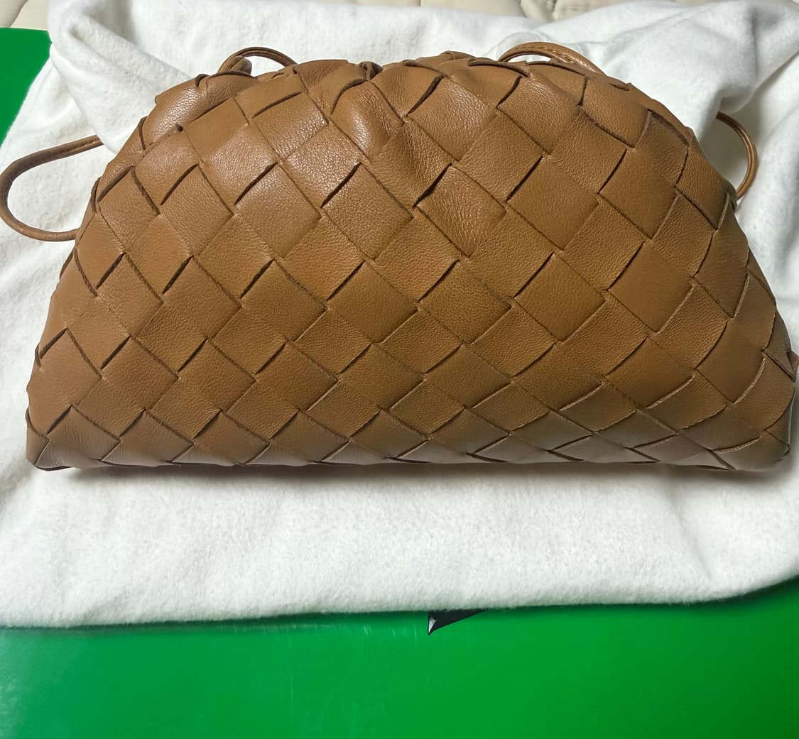 보테가베네타 만두백 카멜 상품이미지2