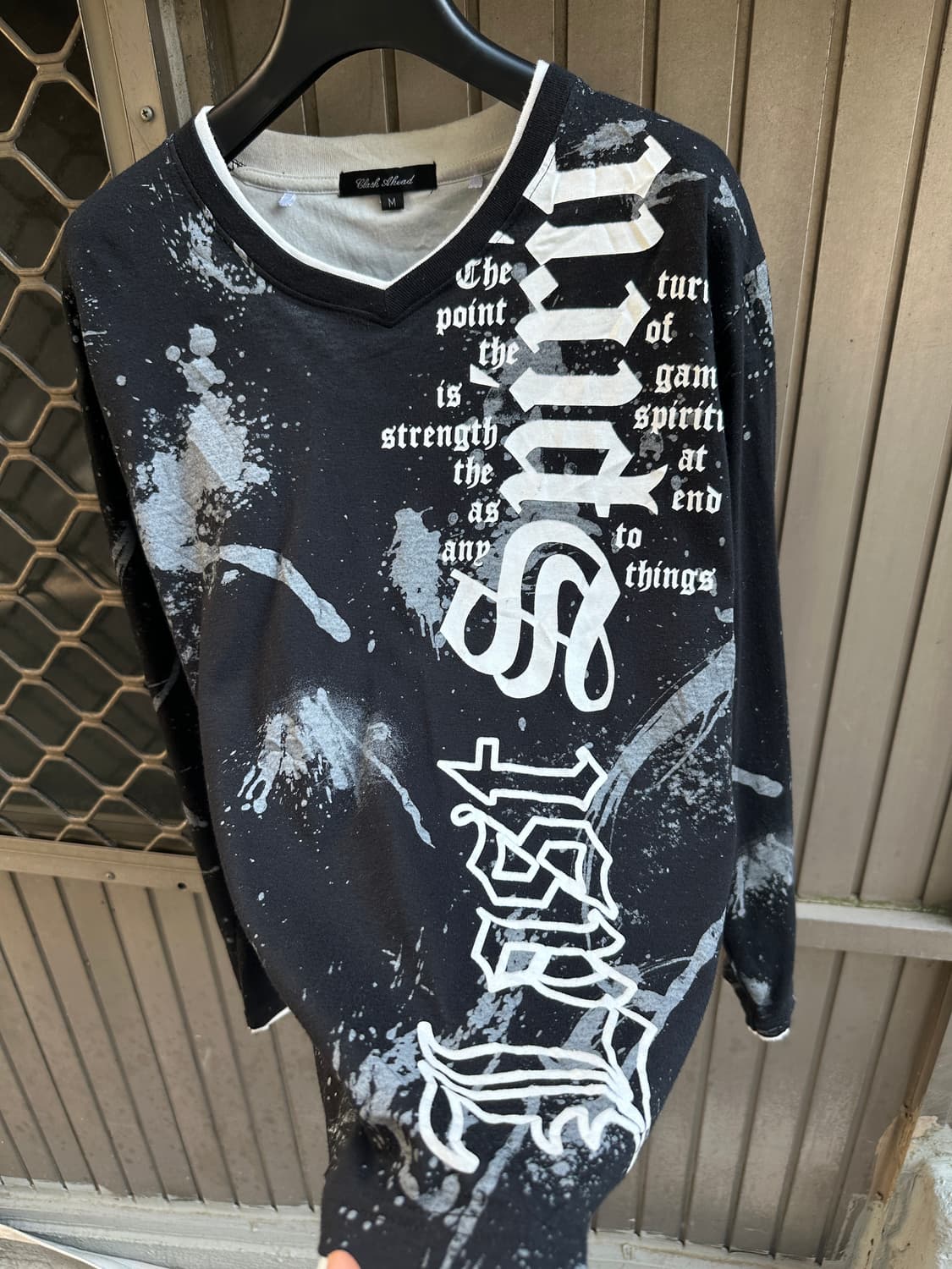 Clash Ahead gothic punk lettering sleeve 상품이미지3