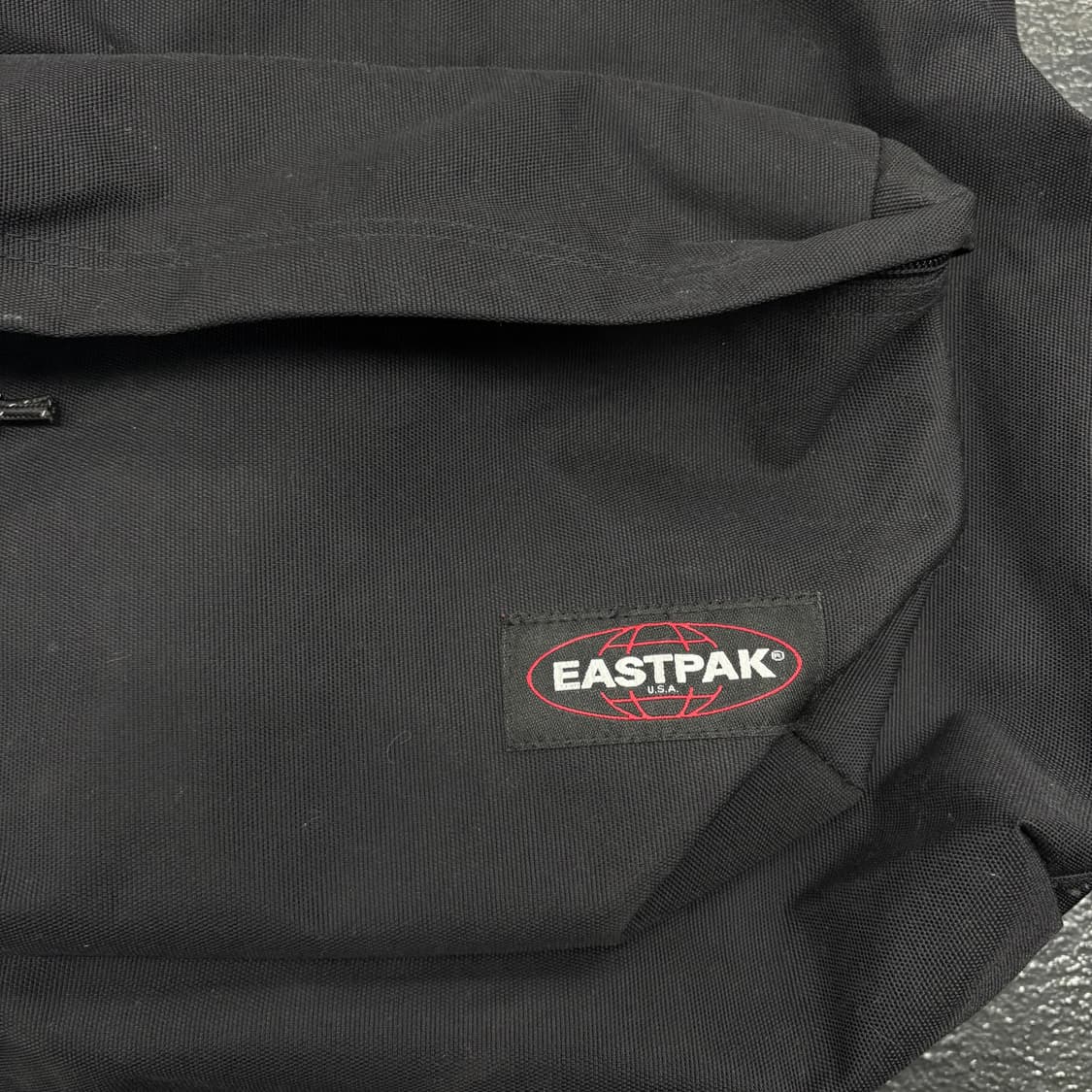 이스트팩 백팩 상품이미지3