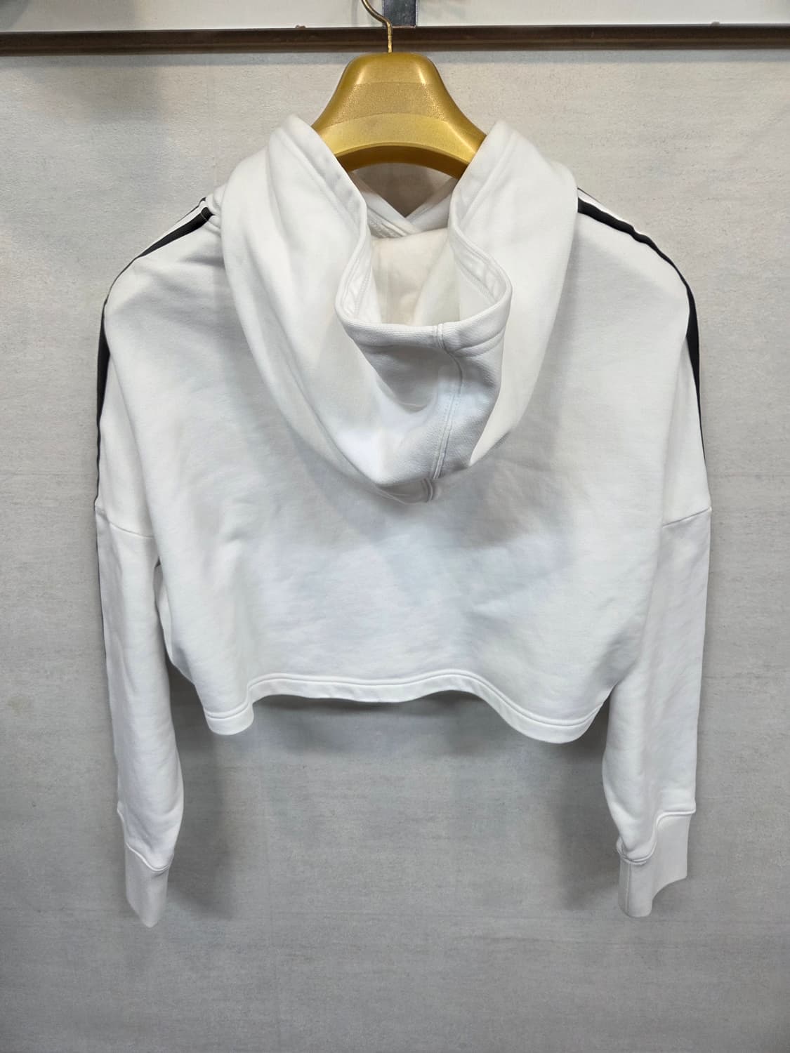 아디다스 크롭 삼선 후드티 흰검 s 상품이미지2