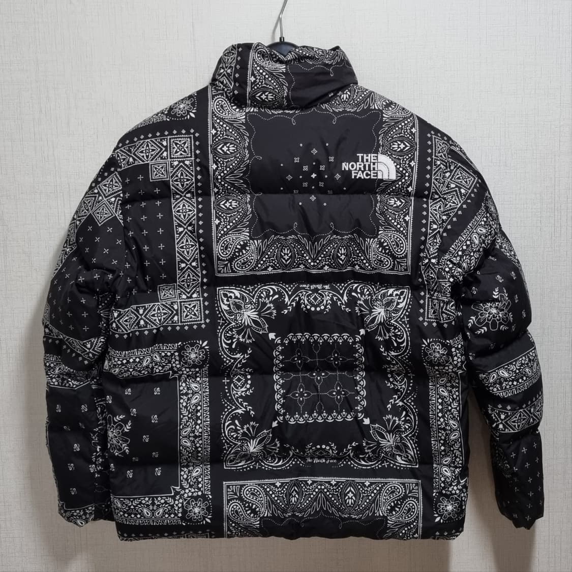 노스페이스 노벨티 로프트 다운 반다나 패딩 상품이미지3