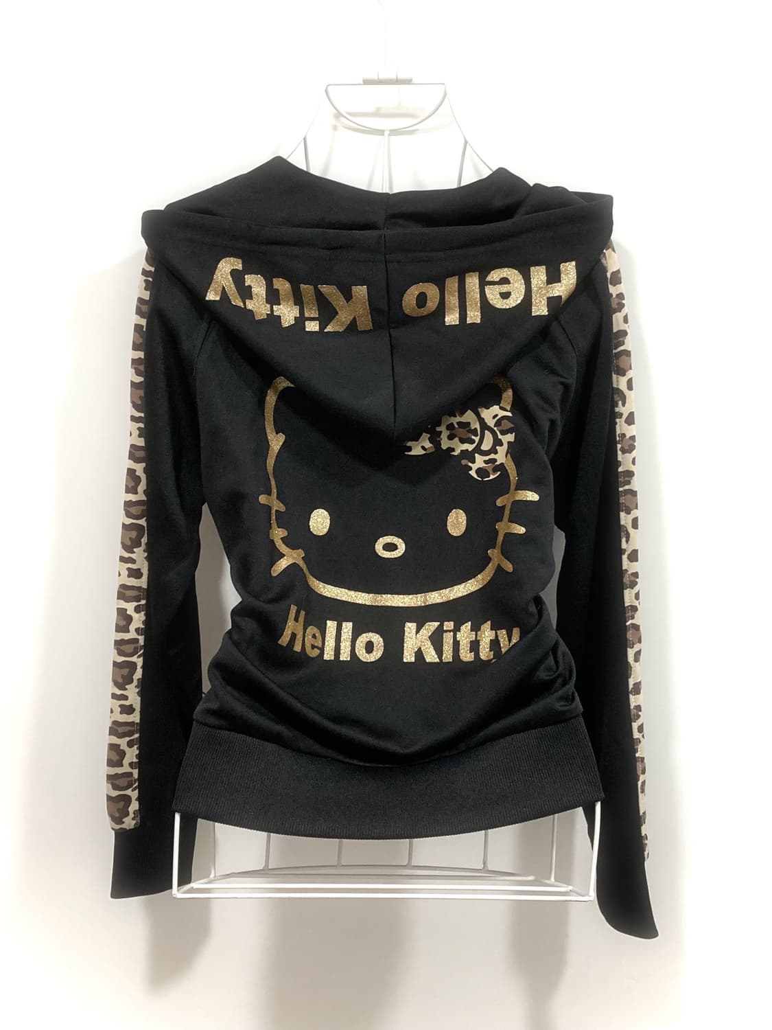 Hello Kitty leopard jersey 상품이미지1