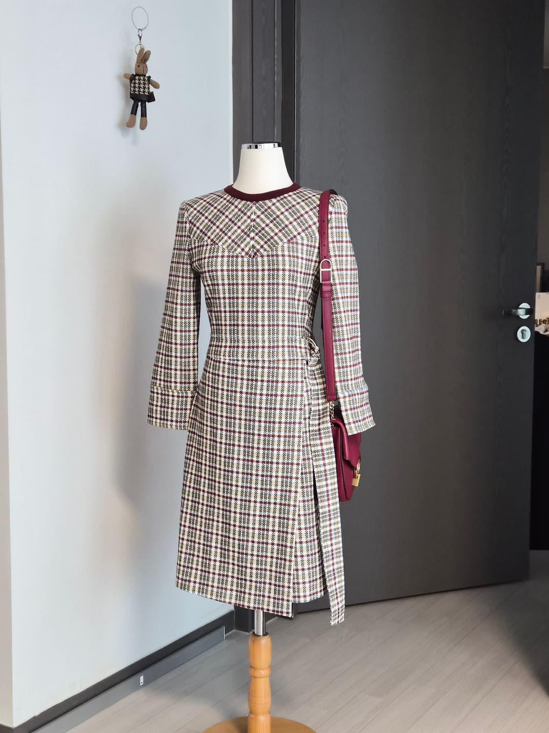 [DEWL] 새상품듀엘 체크 트위드 랩 원피스 (55사이즈) 상품이미지2
