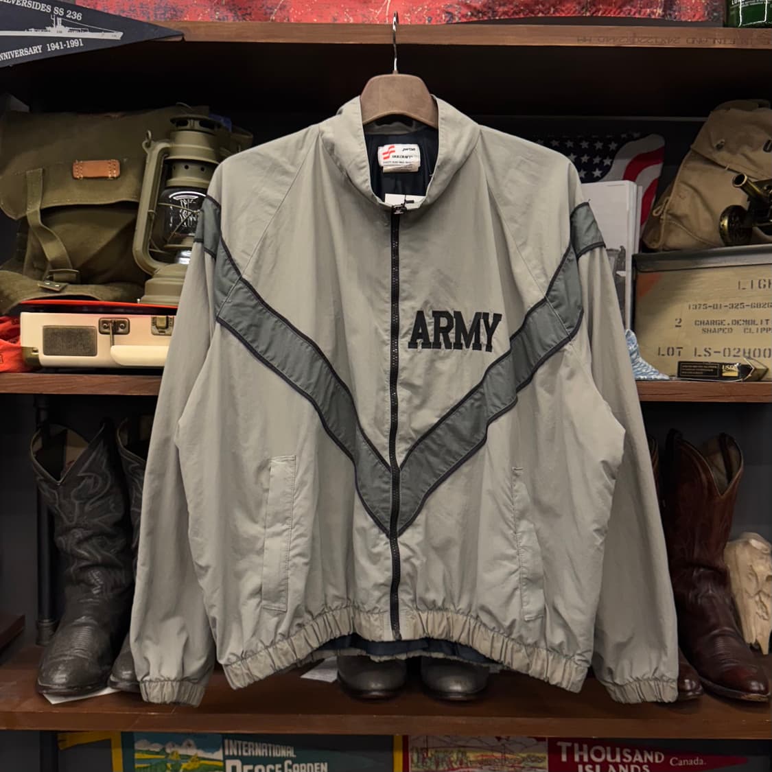 L/S 90s IPFU 1세대 US ARMY 오리지널 V 스카치 바람막이 상품이미지1