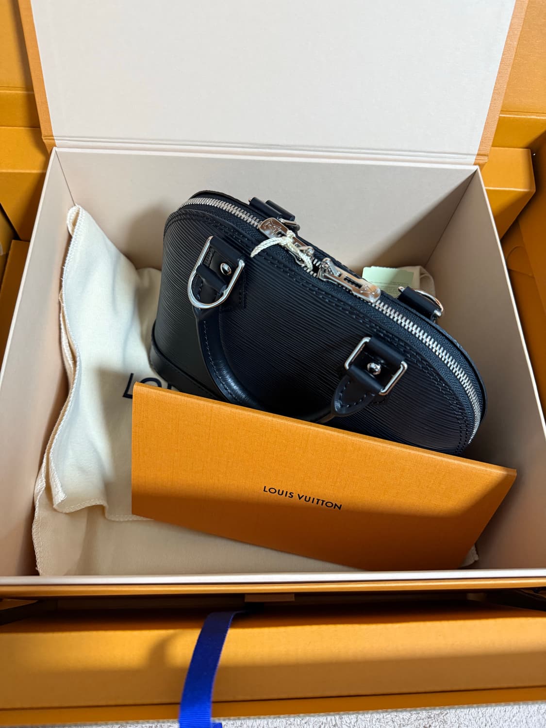 루이비통 알마 BB 상품이미지2