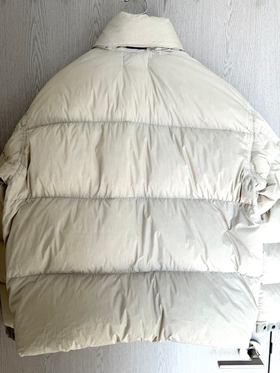 스톤아일랜드 23fw 크링클랩스 논후드 패딩 xl 상품이미지2