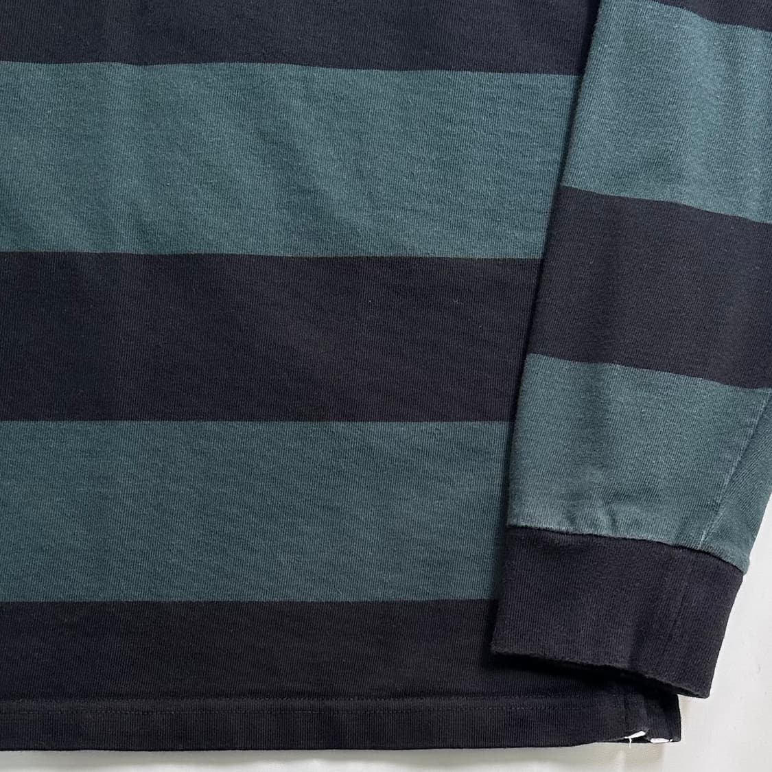 칼하트 스트라이프 럭비 셔츠 상품이미지4