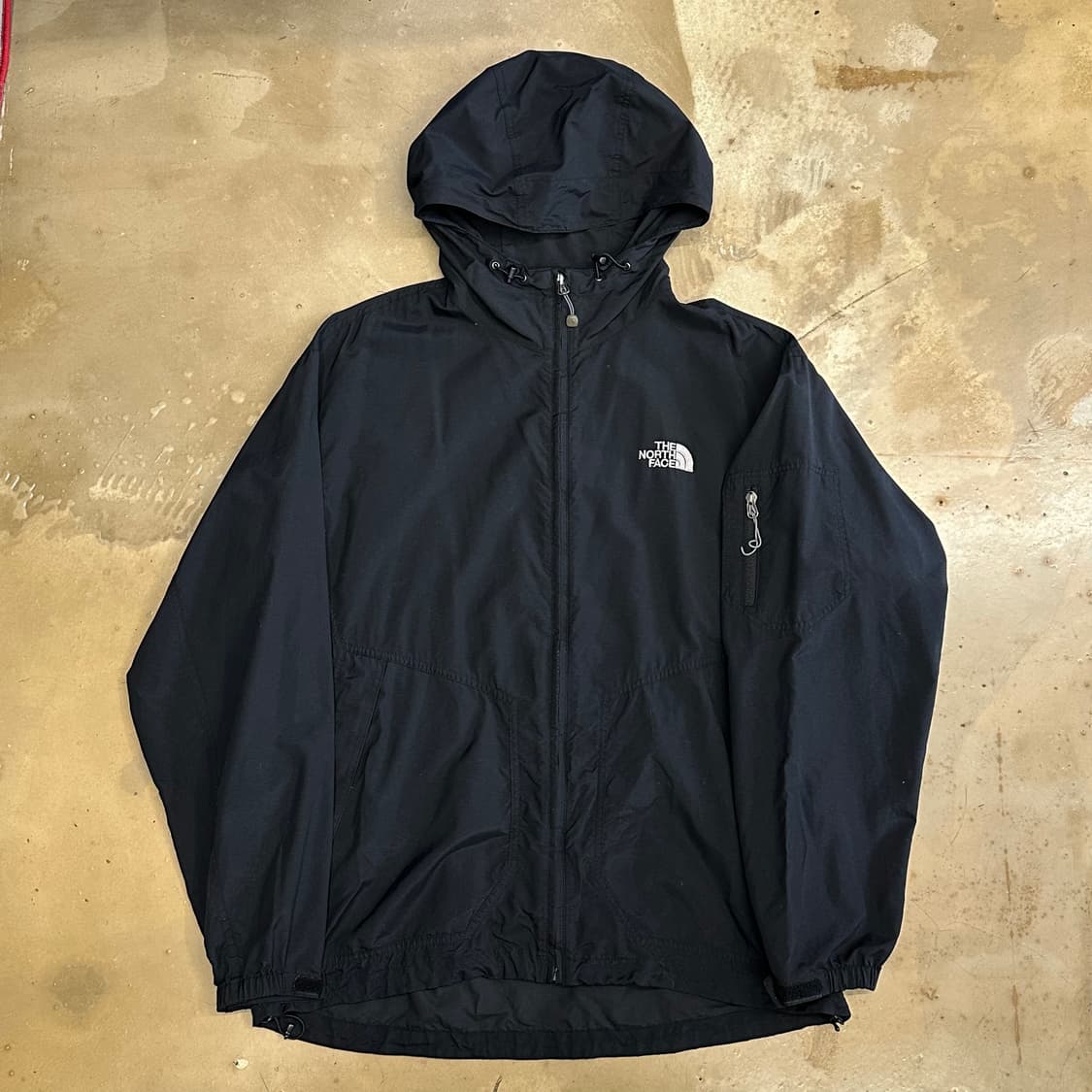 100 노스페이스 암포켓 블랙 후드 바람막이 상품이미지2