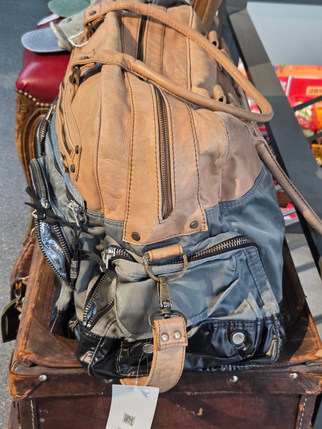 Diesel 디젤 베이지 그레이 빅 토트백 상품이미지3