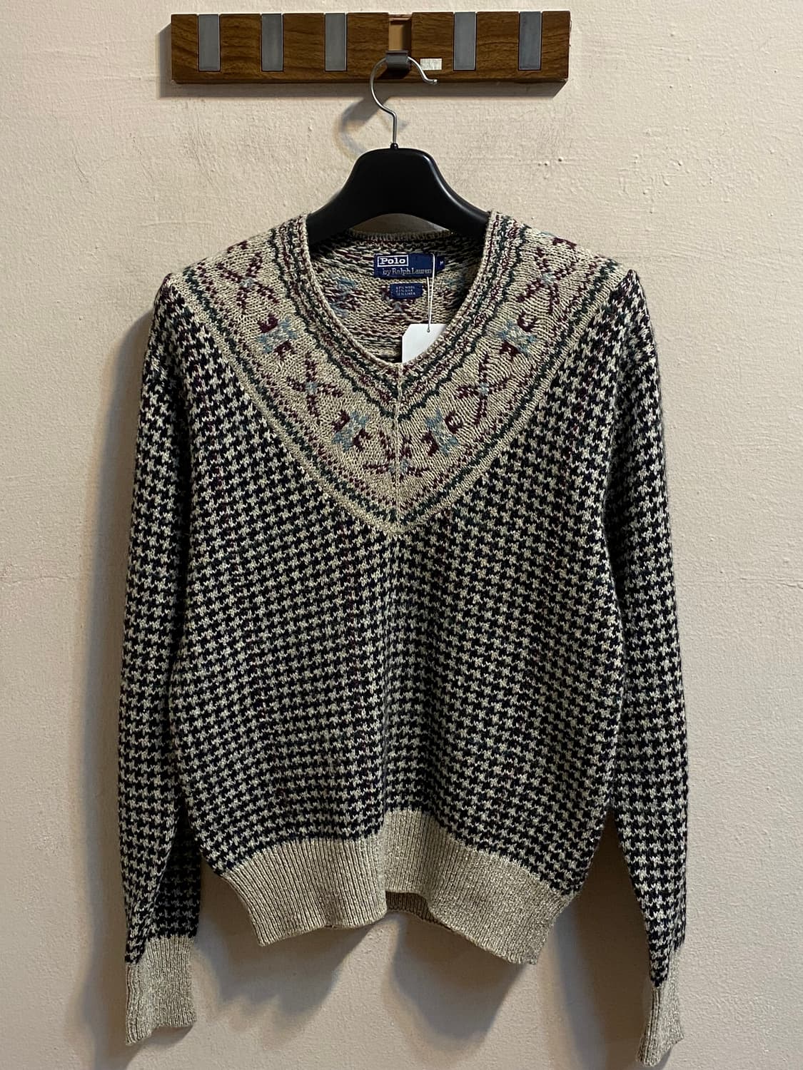 폴로 랄프로렌 패턴 브이넥 니트 스웨터 상품이미지1