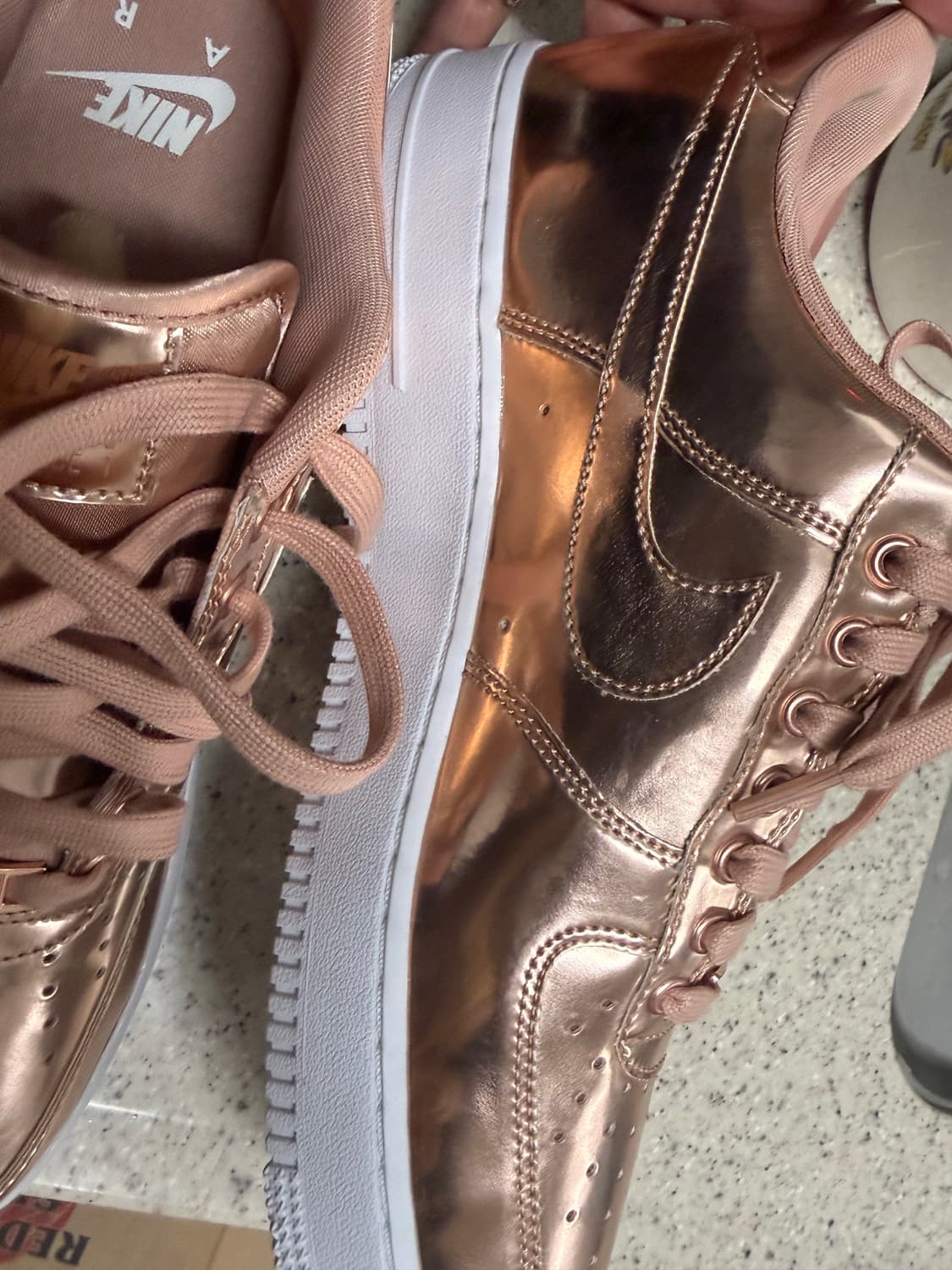 나이키 포스1 브론즈&골드로즈 285판매 상품이미지5