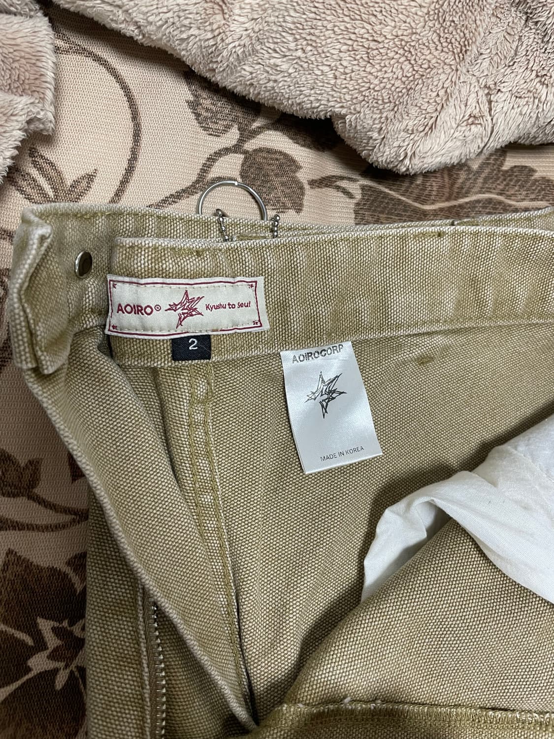 아오이로 커트 더블 니 팬츠 탄 2026 상품이미지2