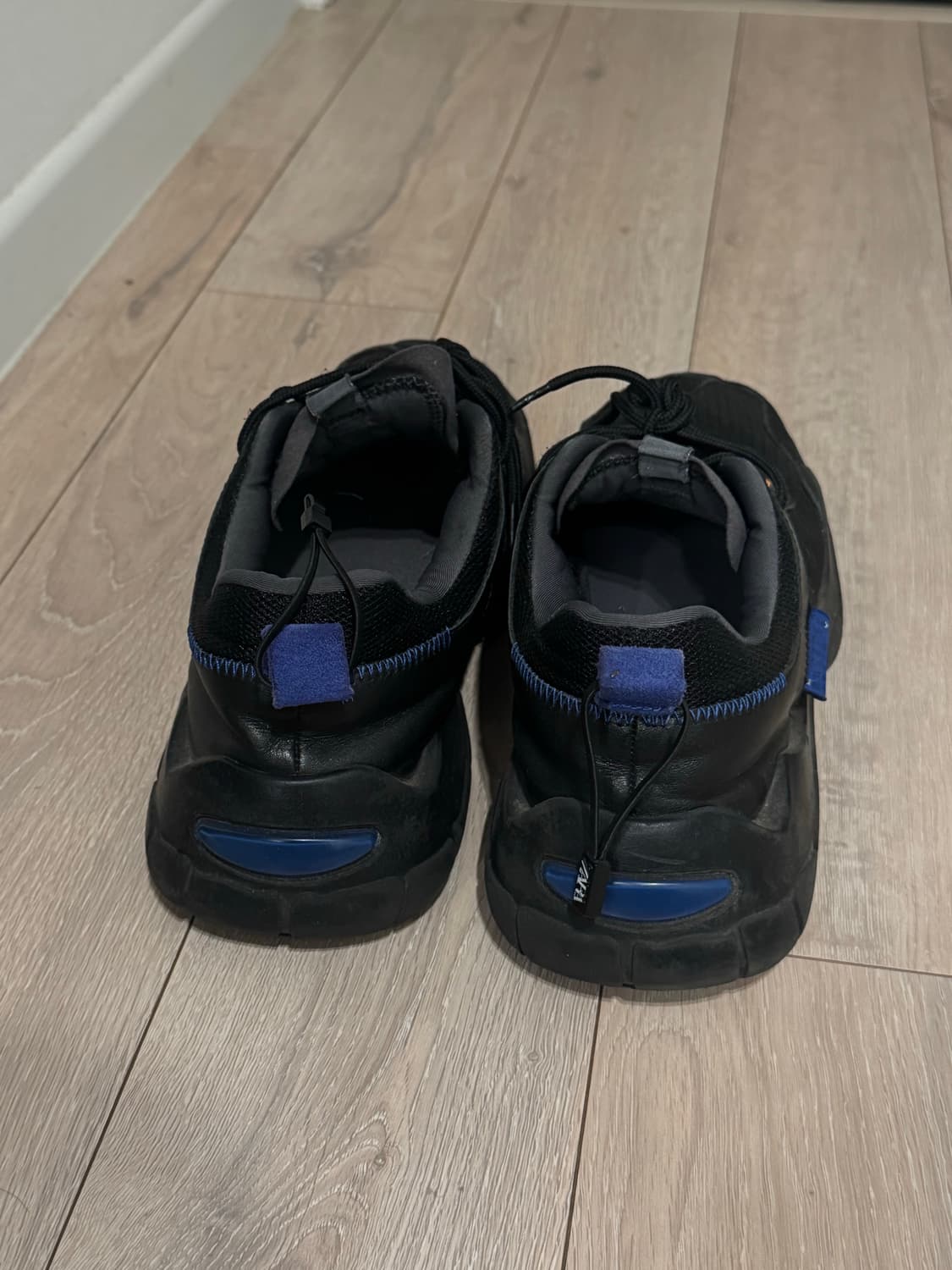 자라 x 아더에러 콜라보 스니커즈 상품이미지2