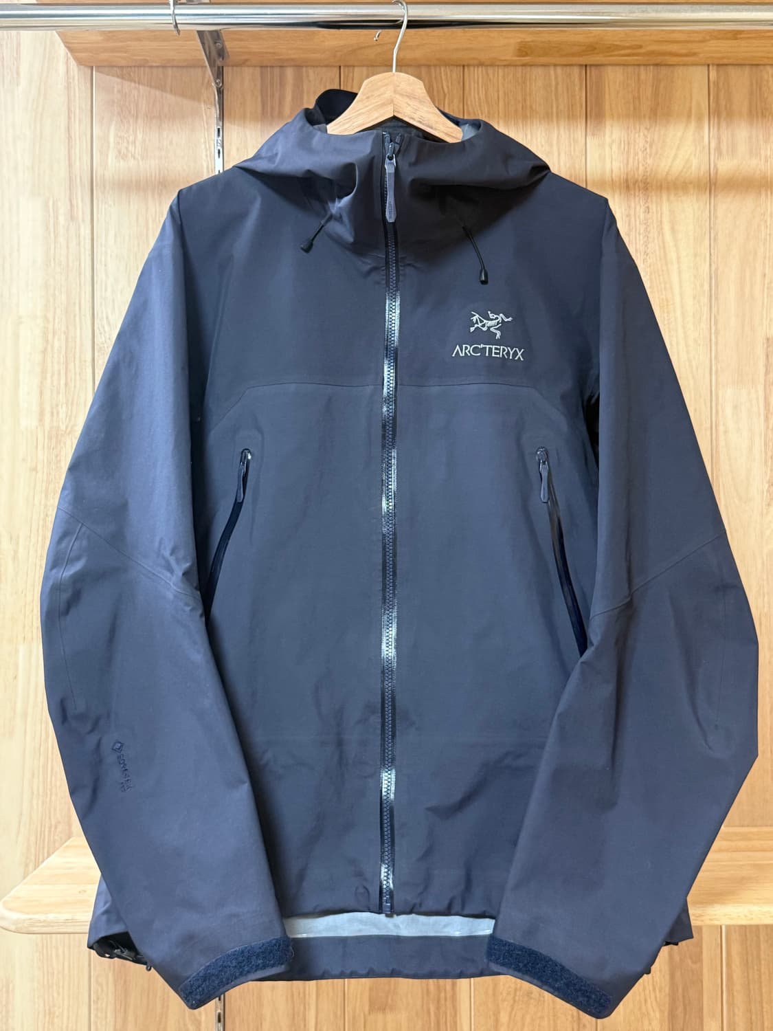 [M] 아크테릭스 베타 AR 스톰후드 블랙사파이어 상품이미지5