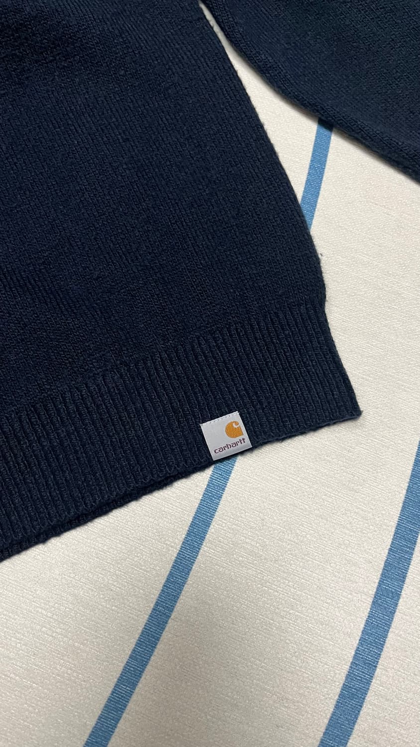 칼하트 WIP WAVY STATE SWEATER 딥 네이비 상품이미지3