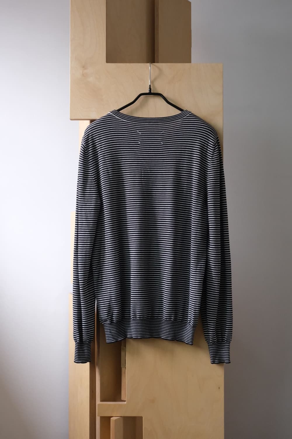 마르지엘라 스트라이프 니트 블랙 상품이미지2